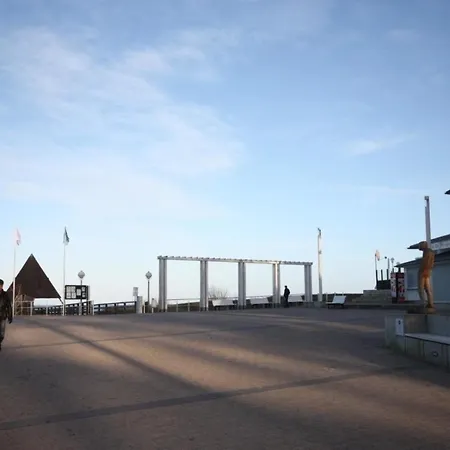 Gemuetliche, Strandnahe Mit Garten Koserow